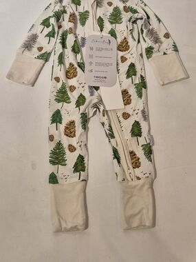 Newborn Bamboo Footed Zipper Romper BC Forest -Sabana Bay